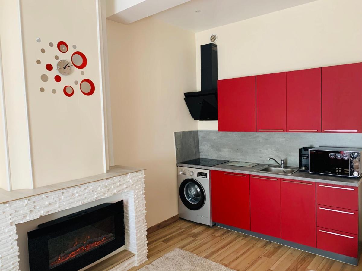 Splendide Studio Au Coeur Historique De Frejus Apartment Екстериор снимка