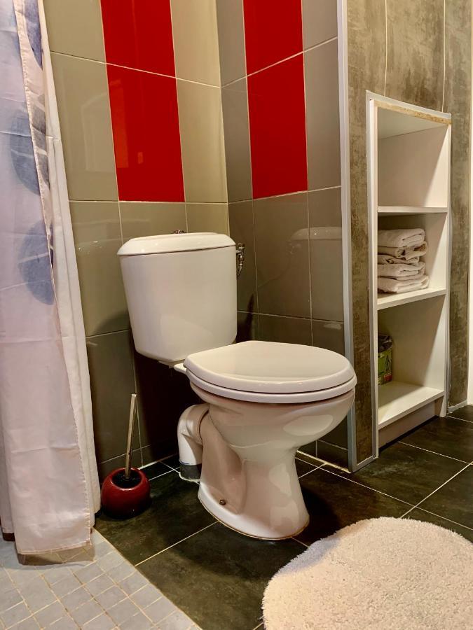 Splendide Studio Au Coeur Historique De Frejus Apartment Екстериор снимка